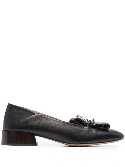 Chloé Logo-plaque Loafers In Black