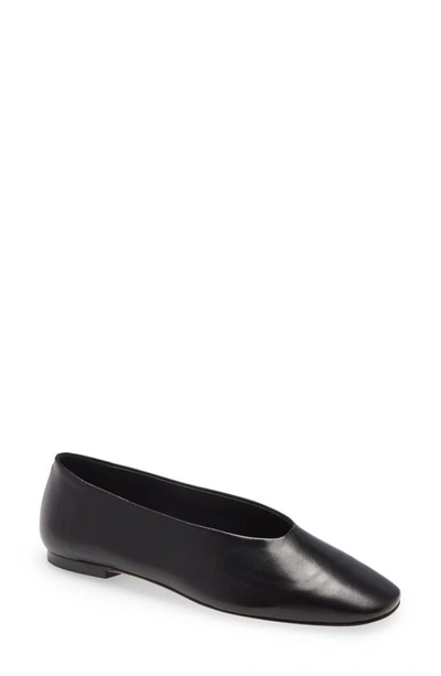 Aeyde Nappa Leather Flat In Black