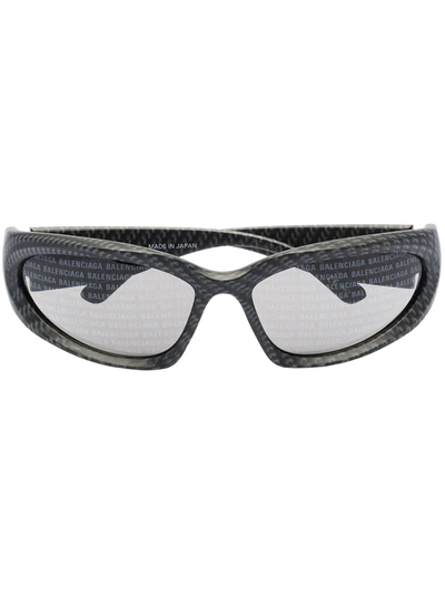 Balenciaga Swift Oval-frame Sunglasses In Grau