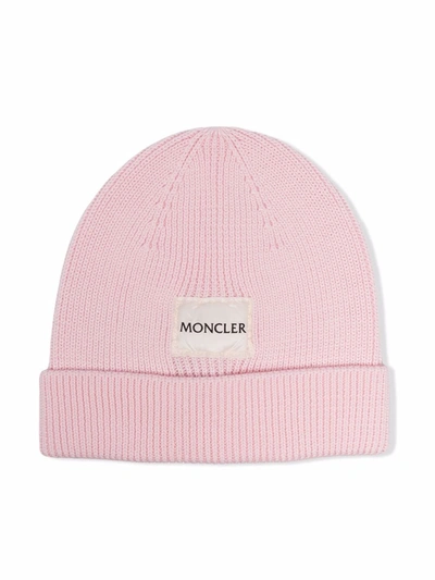 Moncler Babies' Ribbed Knit Logo-patch Beanie In 粉色