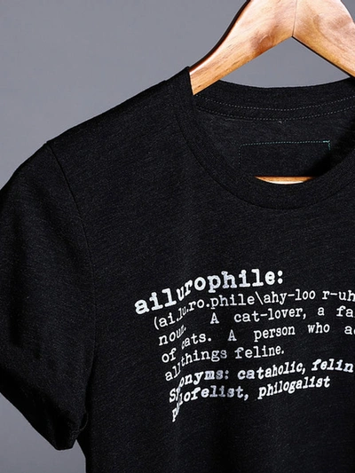 Aapetpeople The Ailurophile T-shirt In Black