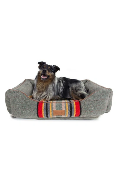 Pendleton Kuddler Dog Bed In Heather Green