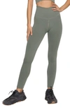 Good American Seamless Chunky Rib Leggings In Agave 001