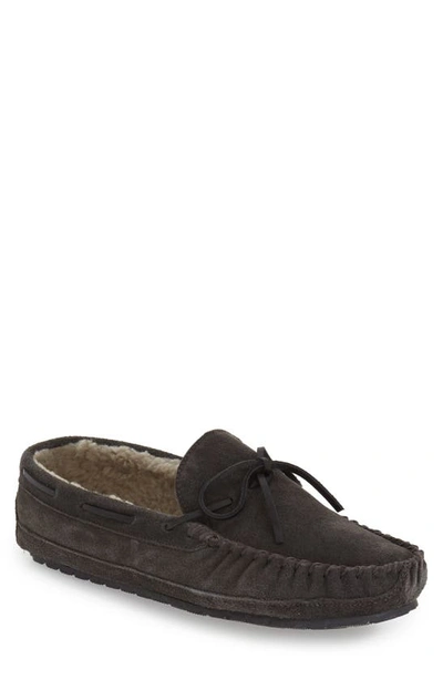 Minnetonka 'casey' Slipper In Charcoal