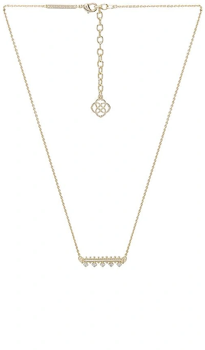 Kendra Scott Anissa Pendant Necklace In Metallic Gold. In Gold With White Cubic Zirconia