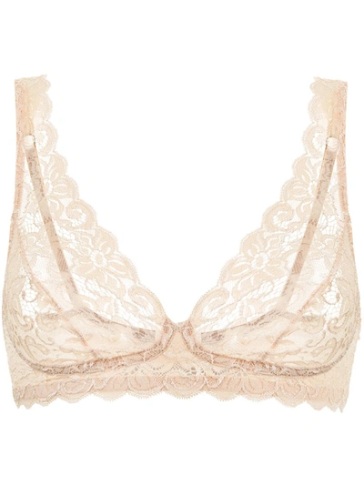 Hanro Moments Soft-cup Stretch-lace Triangle Bra In Beige