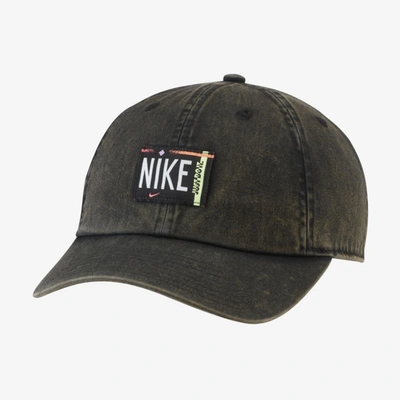 Nike Sportswear Heritage86 Seasonal Wash Hat In Black