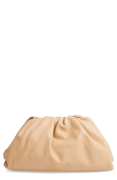 Bottega Veneta The Pouch Leather Clutch In Almond/ Gold