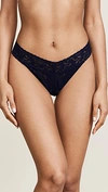 Hanky Panky Signature Lace Original Rise Thong In Navy