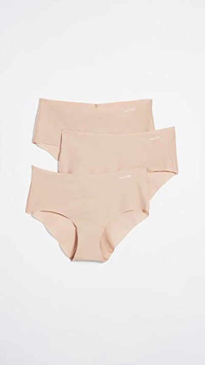 Calvin Klein Underwear Invisibles Hipster 3 Pack In Light Caramel