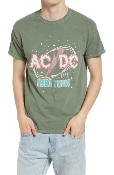 Merch Traffic Graphic Tee In Army Green
