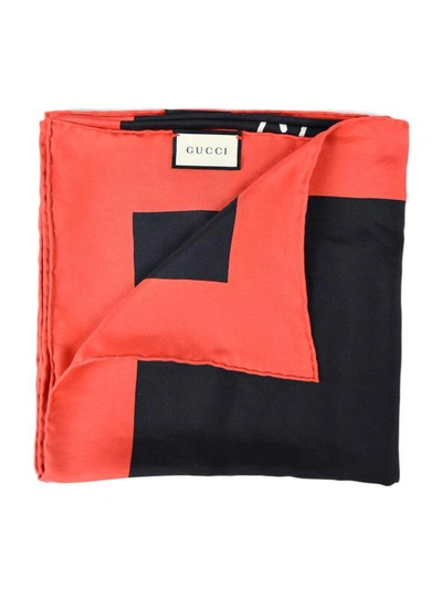 Gucci Future 90x90 Foulard In Black/red
