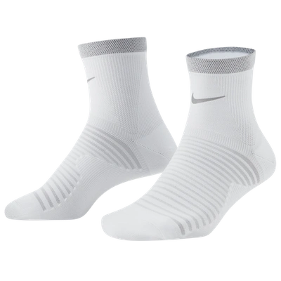 Nike Spark Lightweight Running Ankle Socks In White/reflective Silver