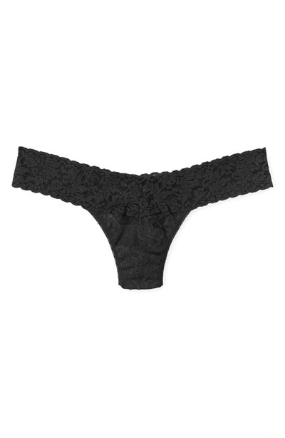 Hanky Panky Signature Lace Low-rise Lace Thong In Black
