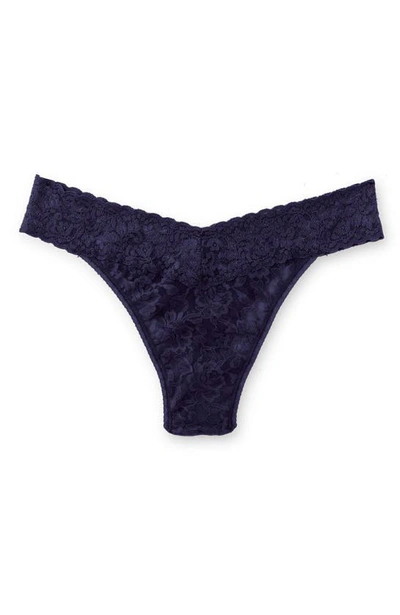 Hanky Panky Stretch Lace Traditional-rise Thong In Navy
