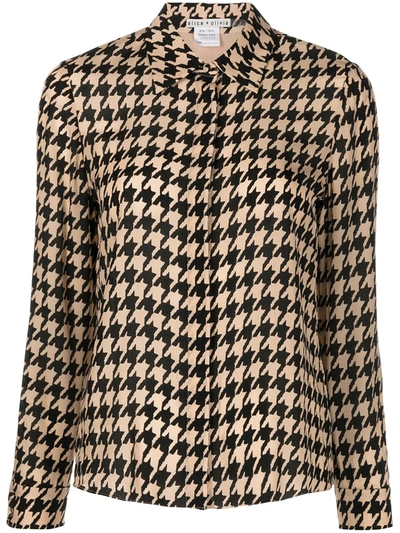 Alice And Olivia Willa Houndstooth Shirt In Almondblack