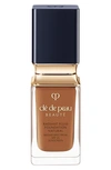 Clé De Peau Beauté Radiant Fluid Natural Foundation In O90 (very Deep Ocher With Warm Golden Olive Undertones)