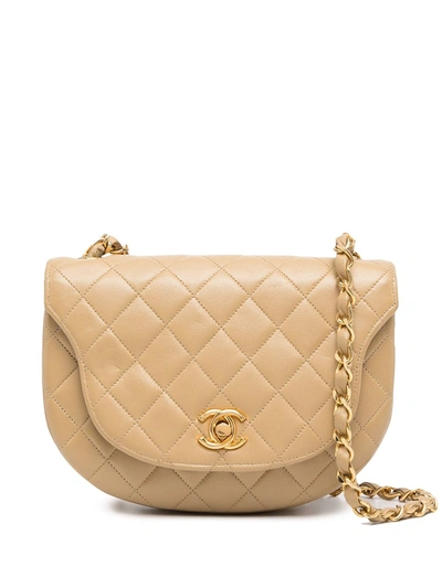Pre-owned Chanel 1985-1993 Diamond-quilted Round-flap Crossbody Bag In 中性色