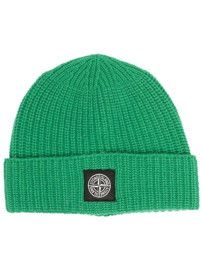 Stone Island Logo-patch Knitted Beanie In Green