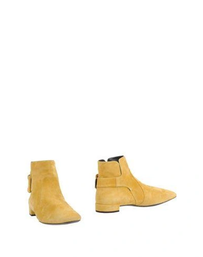 Roger Vivier Ankle Boot In Yellow