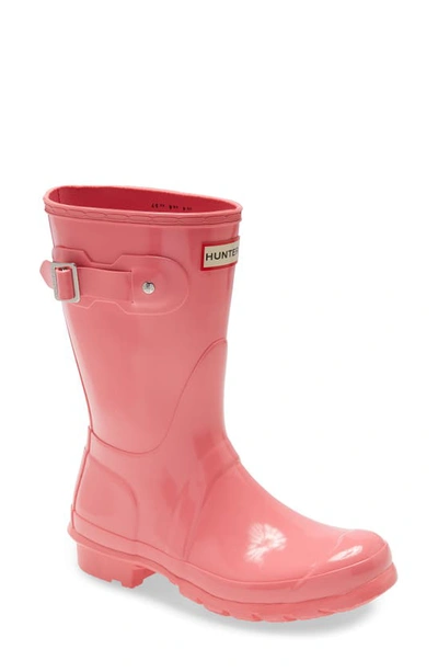 Hunter 'original Short' Gloss Rain Boot In Pink Shiver
