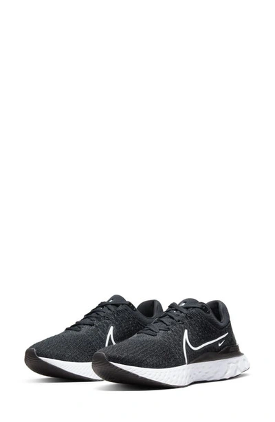 Nike React Infinity Flyknit Sneakers In Black In Black/ White