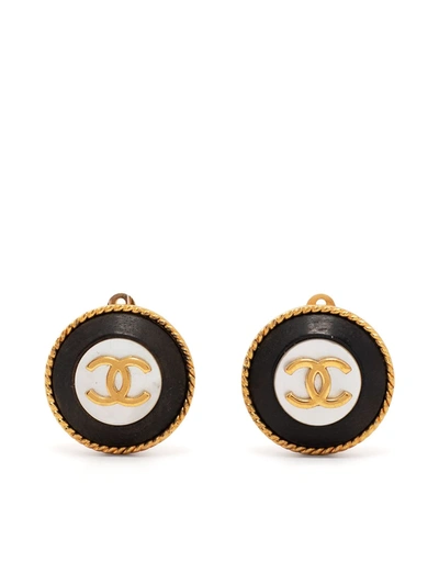Pre-owned Chanel 1993 Cc Button Clip-on Earrings In 黑色