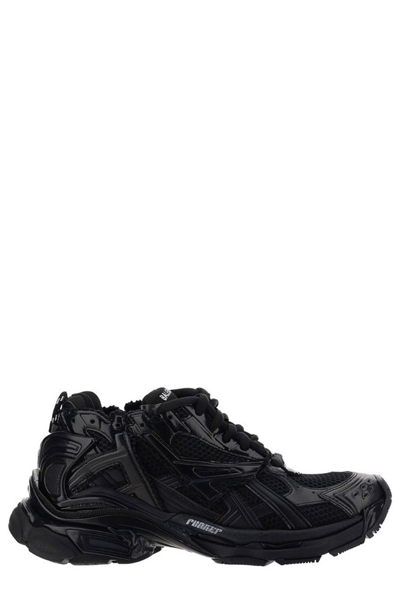 Balenciaga Runner Chunky Low-top Sneakers In Black