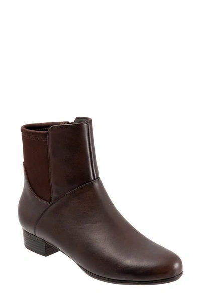 Trotters Magnolia Leather Bootie In Dark Brown