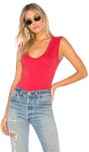 Velvet By Graham & Spencer Estina Scoop Neck Tank In Hibiscus