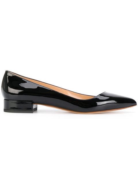 pointed toe ballerinas