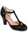 Journee Collection Wide Width Olina Pump In Black