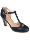Journee Collection Olina Pump In Navy