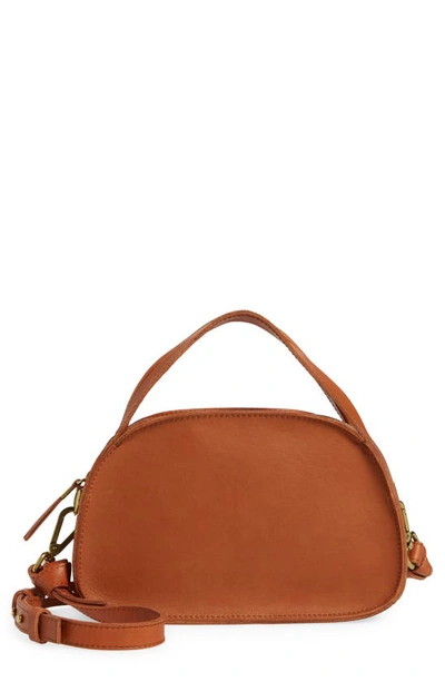 Madewell The Sydney Zip Top Leather Crossbody In Burnished Caramel/gold
