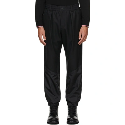 Moncler Classic Buttoned Trousers In Black