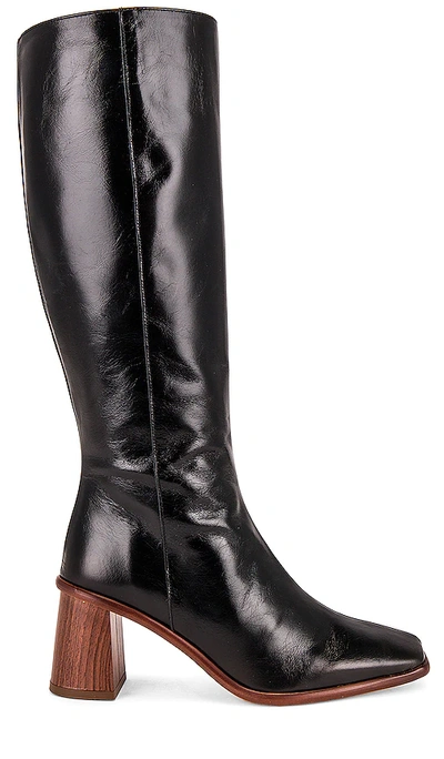 Alohas East Boot In Black