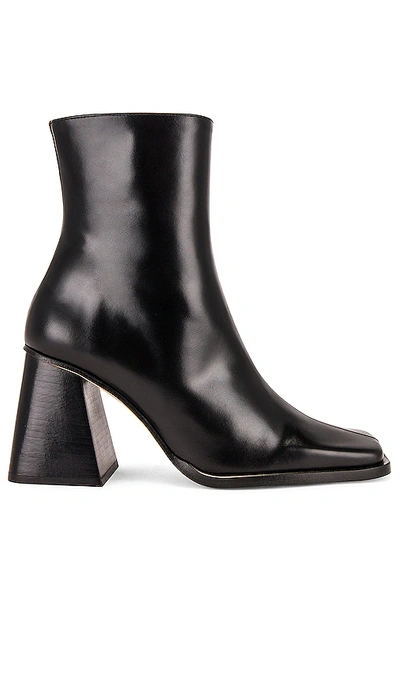 Alohas South Boot In Black