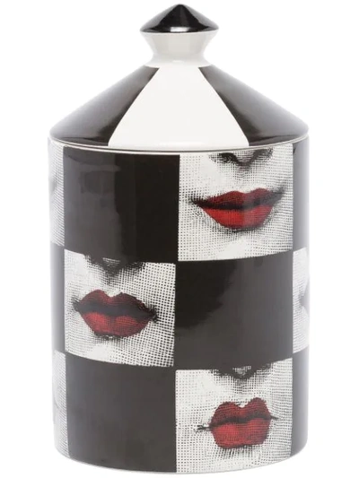 Fornasetti Labbra Otto Scented Candle (300g) In White