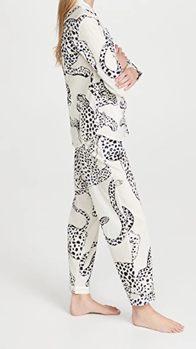 Desmond & Dempsey Jaguar Long Pj Set In Cream
