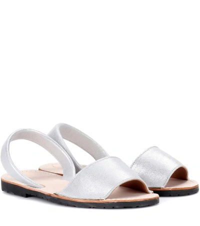 Del Rio London Metallic Leather Sandals In Silver