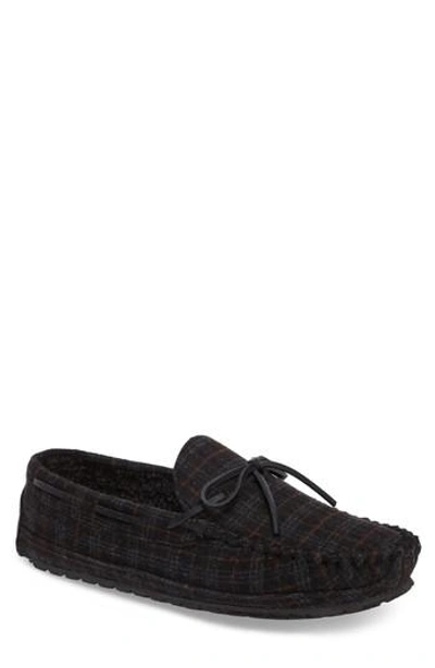 Minnetonka 'casey' Slipper In Charcoal Fabric