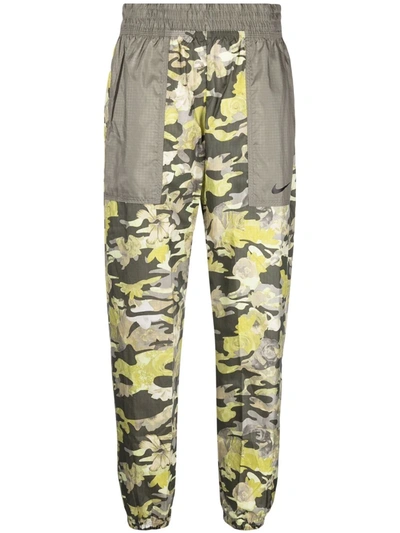 Nike Sportswear Floral Track Pants In Grün