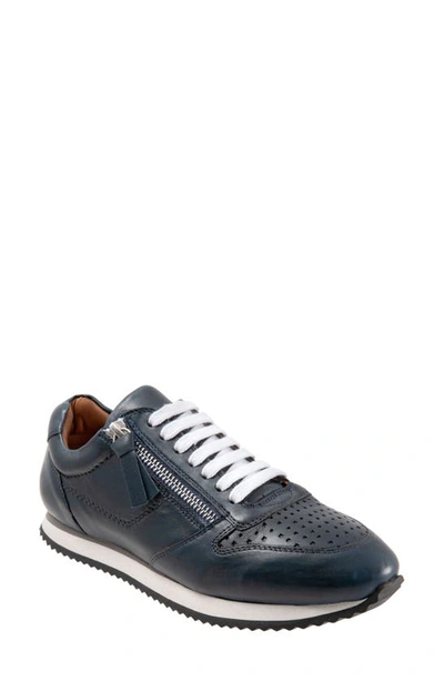 Trotters Infinity Leather Trainer In Navy