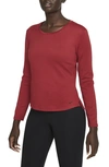 Nike Therma-fit One Women's Long-sleeve Top In Pomegranate,black