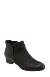 Trotters Women's Major Boot Women's Shoes In Black Natural