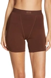 Skims Boyfriend High-rise Stretch-woven Boxer Shorts In Cocoa