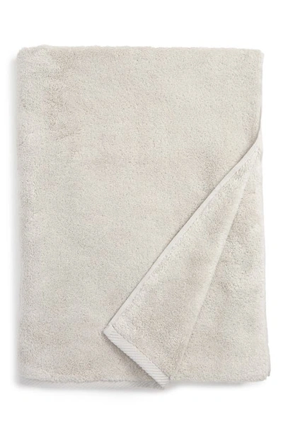 Matouk Milagro Bath Towel In Sterling