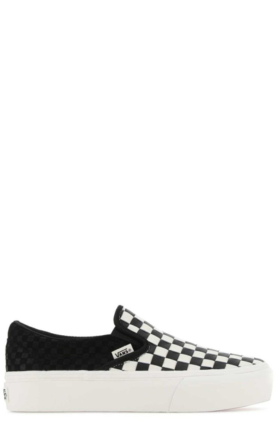Vans Classic Checkered Platform Slip-on Sneaker In Leather/blanc De Blanc