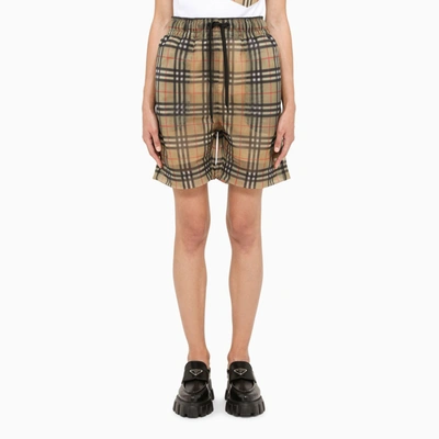 Burberry Short Trousers Shorts Tawney In Beige