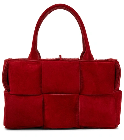 Bottega Veneta Womens Dark Red-gold Arco Shearling Small Tote Bag